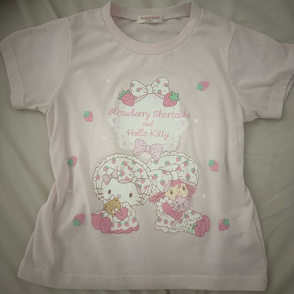 Sanrio Sugarland Hello Kitty and Strawberry Shortcake Top